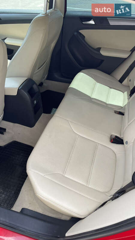 Седан Volkswagen Jetta 2012 в Одессе