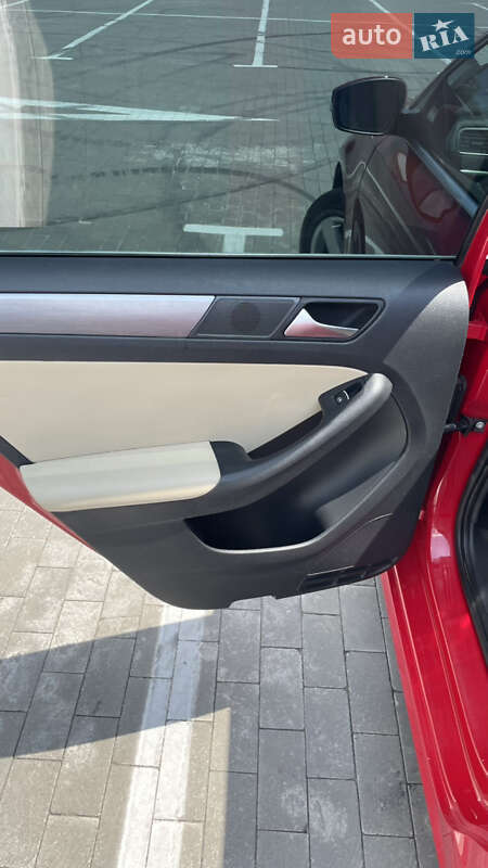 Седан Volkswagen Jetta 2012 в Одессе