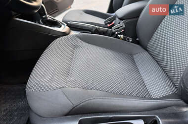 Седан Volkswagen Jetta 2011 в 