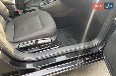 Седан Volkswagen Jetta 2015 в 