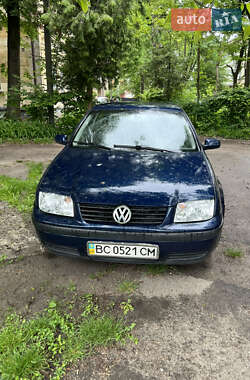 Седан Volkswagen Jetta 2001 в 