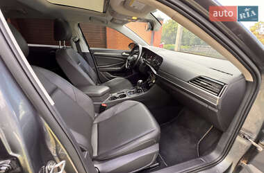 Седан Volkswagen Jetta 2018 в 