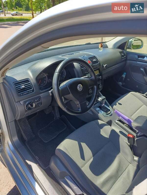 Седан Volkswagen Jetta 2009 в Черкассах