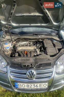 Седан Volkswagen Jetta 2006 в 