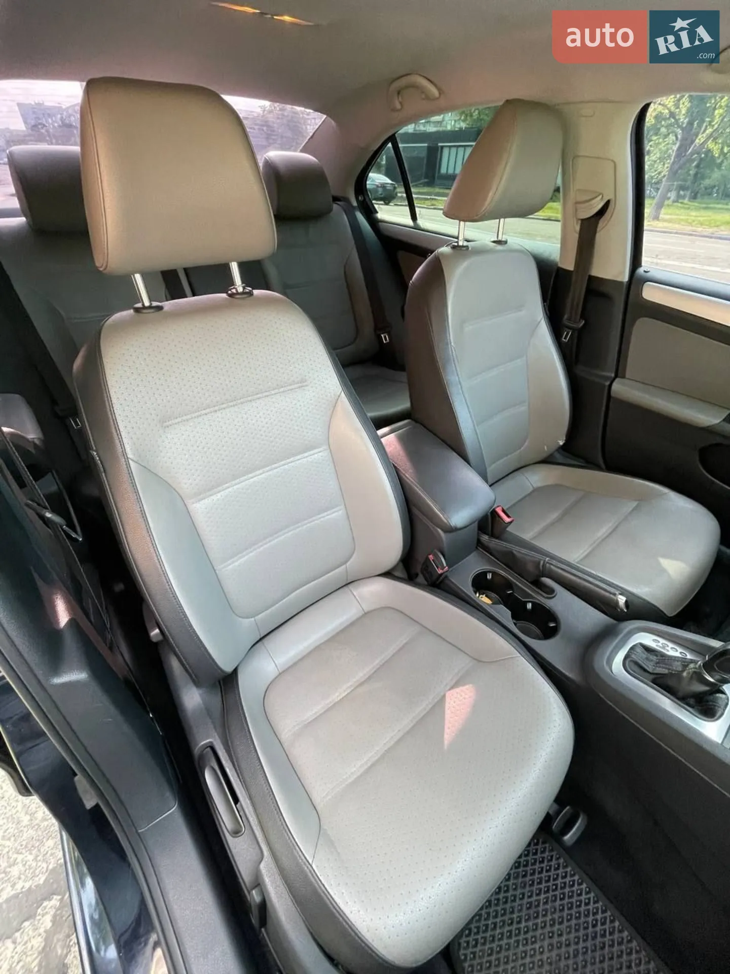 2012 Volkswagen Jetta - мініатюра 10