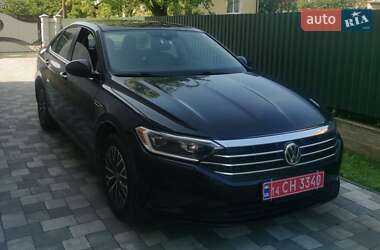 Седан Volkswagen Jetta 2019 в 