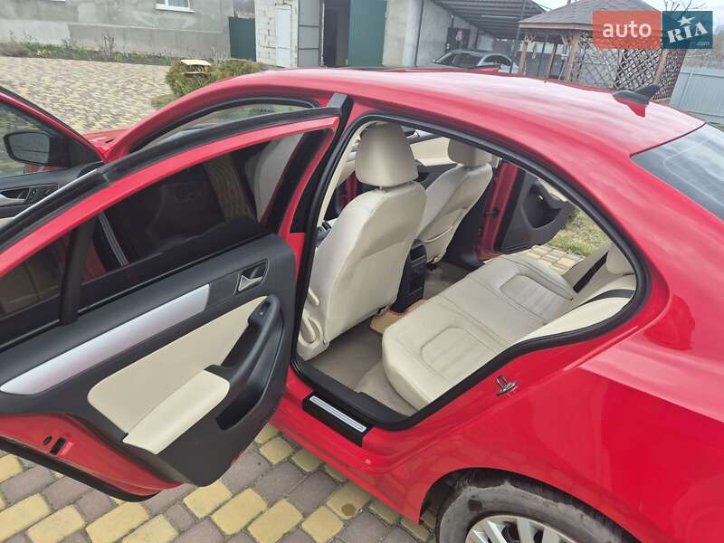 Седан Volkswagen Jetta 2011 в Козятині