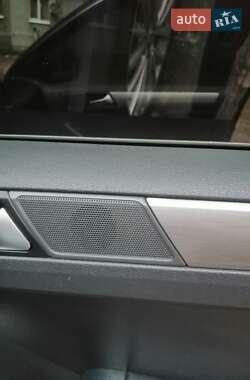 Седан Volkswagen Jetta 2012 в 