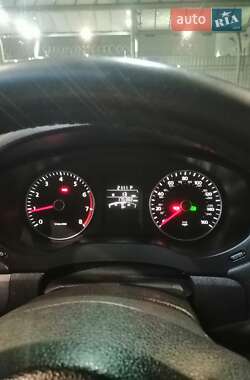 Седан Volkswagen Jetta 2012 в 