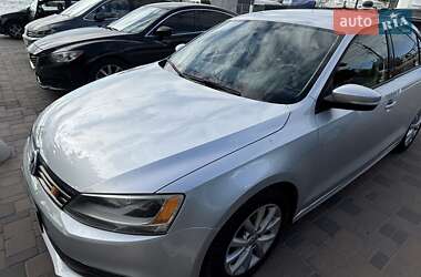 Седан Volkswagen Jetta 2011 в 