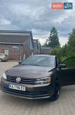 Седан Volkswagen Jetta 2014 в 