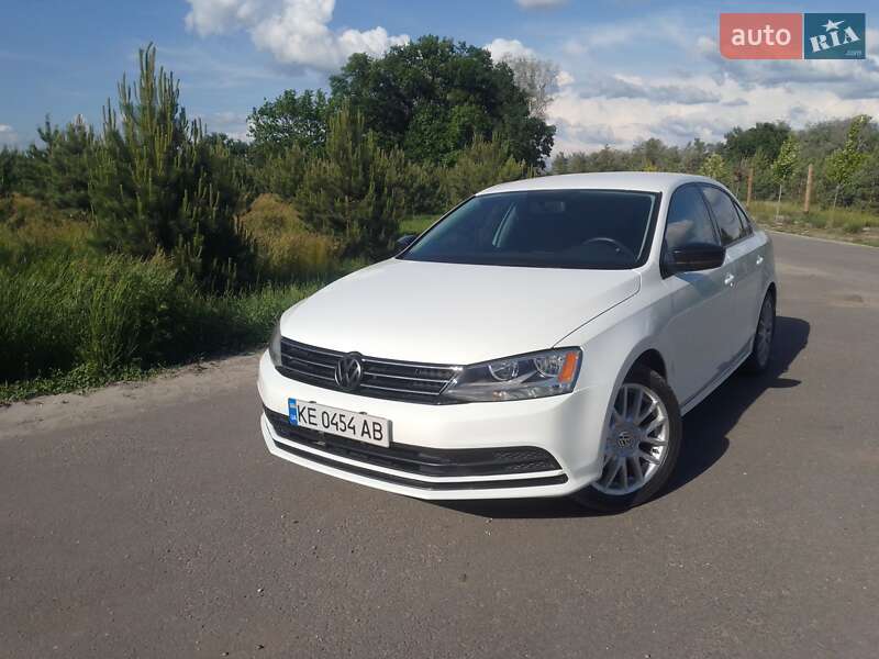 Седан Volkswagen Jetta 2015 в Царичанці