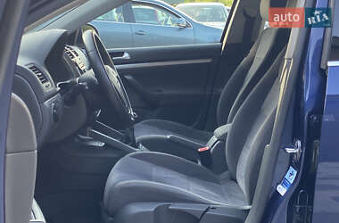 Седан Volkswagen Jetta 2006 в 