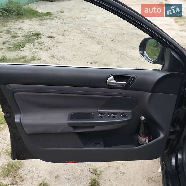 Седан Volkswagen Jetta 2006 в Сумах