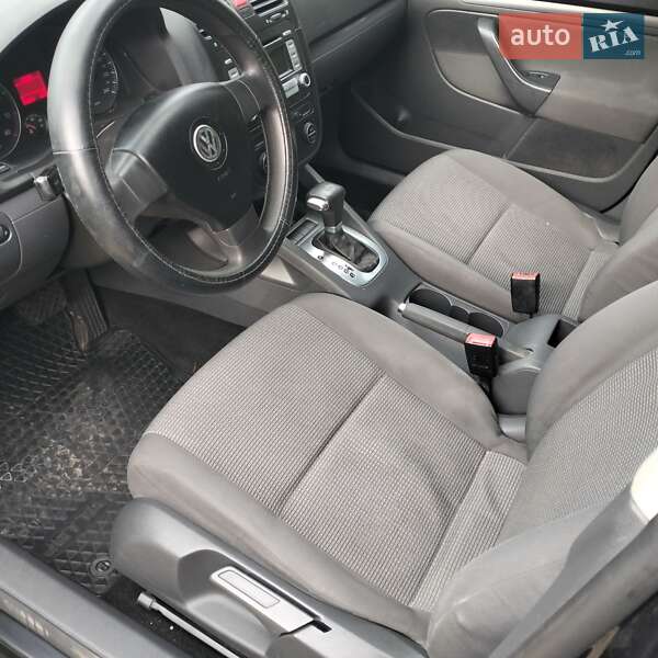 Седан Volkswagen Jetta 2006 в Сумах