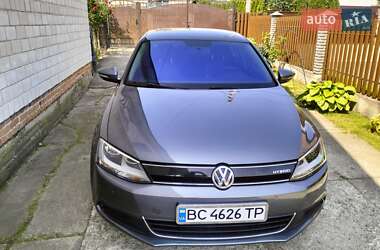 Седан Volkswagen Jetta 2013 в 