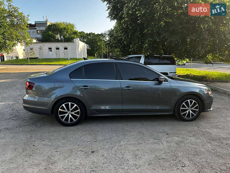 Седан Volkswagen Jetta 2016 в Запорожье
