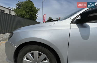 Седан Volkswagen Jetta 2015 в 