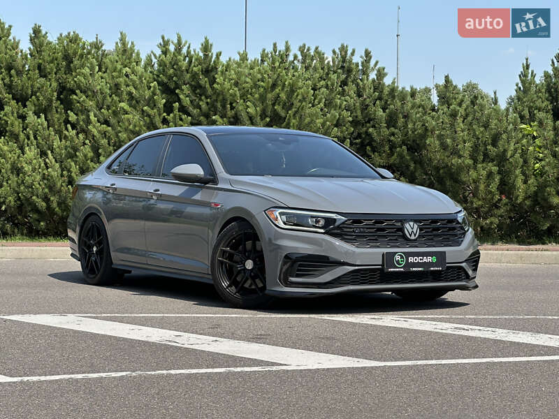 Седан Volkswagen Jetta 2019 в 
