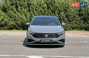 Седан Volkswagen Jetta 2019 в 