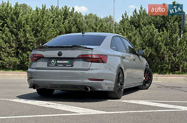 Седан Volkswagen Jetta 2019 в 