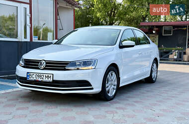 Седан Volkswagen Jetta 2017 в 
