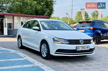 Седан Volkswagen Jetta 2017 в 