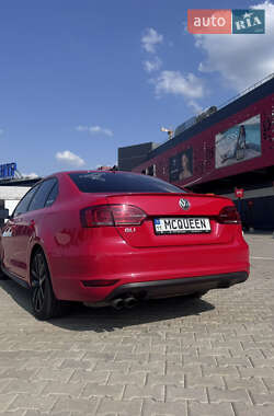 Седан Volkswagen Jetta 2013 в 