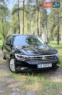 Седан Volkswagen Jetta 2019 в Чернигове