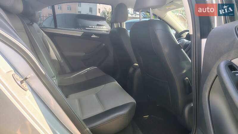 Седан Volkswagen Jetta 2014 в Киеве