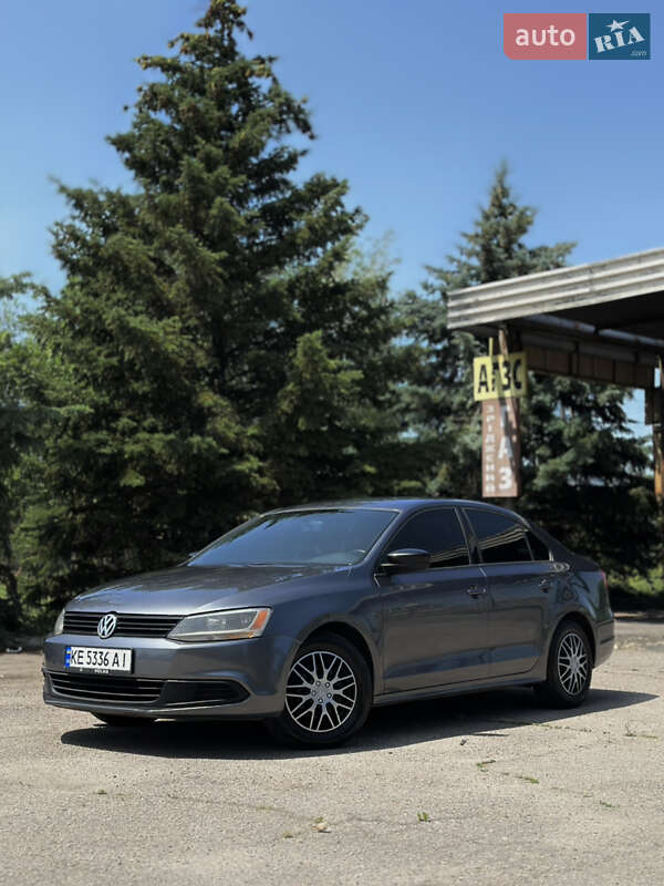 Седан Volkswagen Jetta 2013 в Кривом Роге