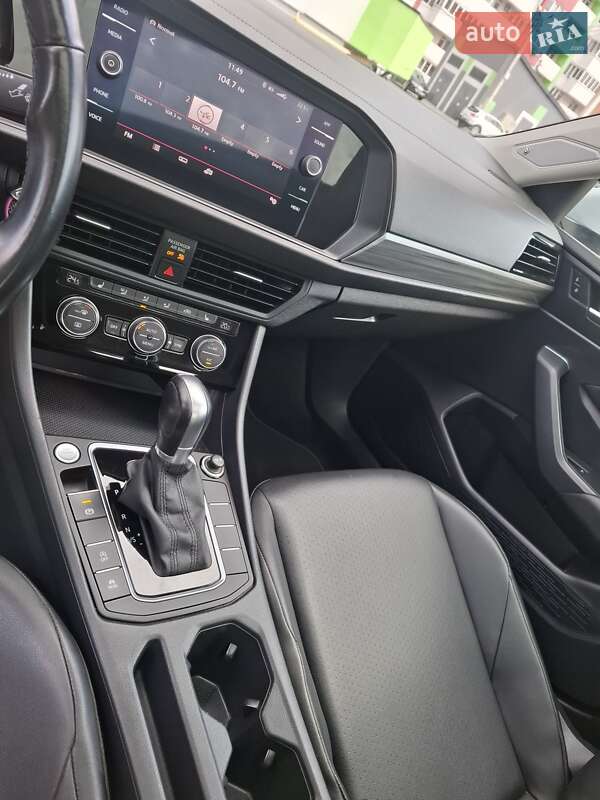 Седан Volkswagen Jetta 2018 в Львове