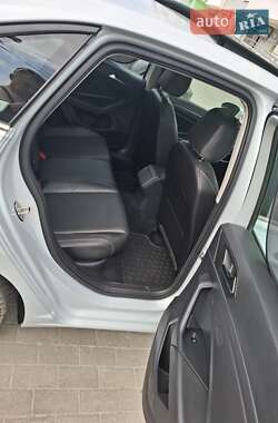 Седан Volkswagen Jetta 2018 в 