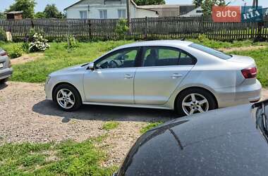 Седан Volkswagen Jetta 2016 в 