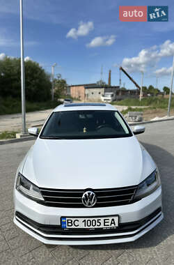 Седан Volkswagen Jetta 2017 в Львове