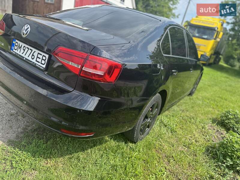 Седан Volkswagen Jetta 2015 в Сновську