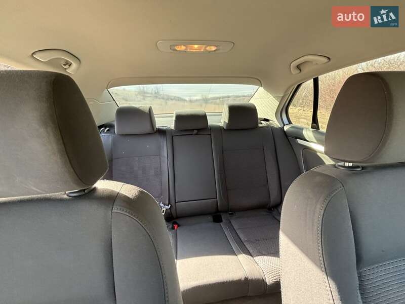 Седан Volkswagen Jetta 2006 в Первомайске