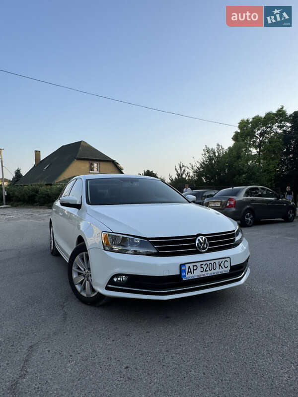 Седан Volkswagen Jetta 2015 в Запорожье