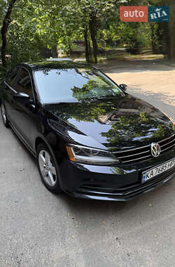 Седан Volkswagen Jetta 2017 в 