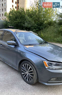 Седан Volkswagen Jetta 2015 в 