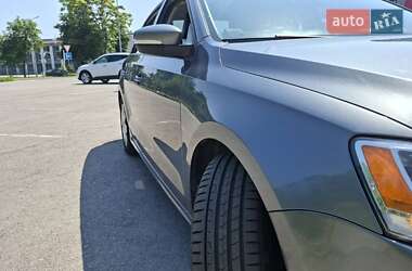 Седан Volkswagen Jetta 2014 в 