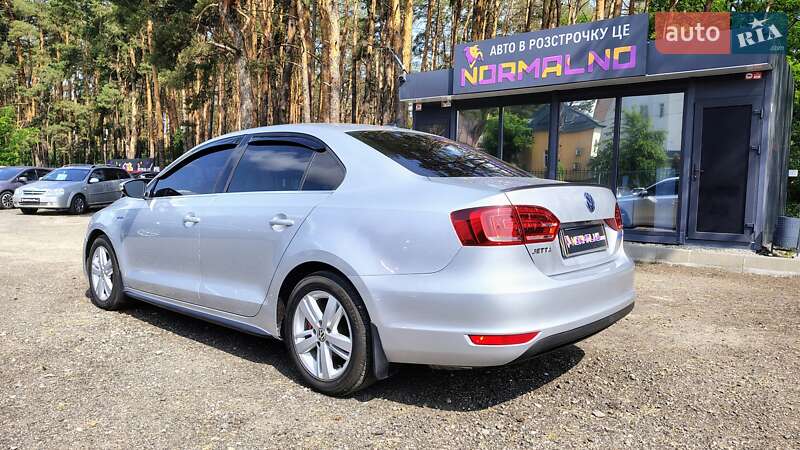 Седан Volkswagen Jetta 2014 в Києві