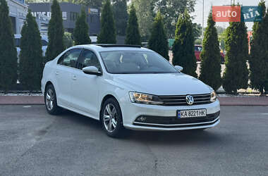 Седан Volkswagen Jetta 2016 в Києві