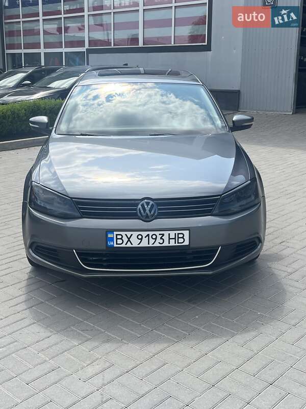 Седан Volkswagen Jetta 2014 в Каменец-Подольском фото 3 Седан Volkswagen Jetta 2014 в Каменец-Подольском