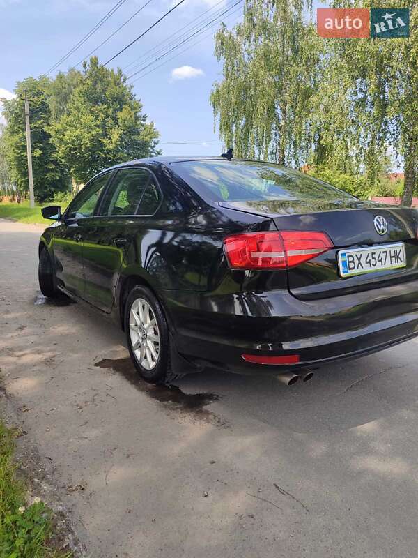 Седан Volkswagen Jetta 2015 в Полонном