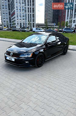 Седан Volkswagen Jetta 2017 в 