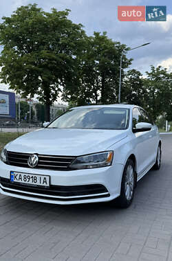 Седан Volkswagen Jetta 2016 в Києві