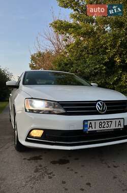 Седан Volkswagen Jetta 2015 в Буче