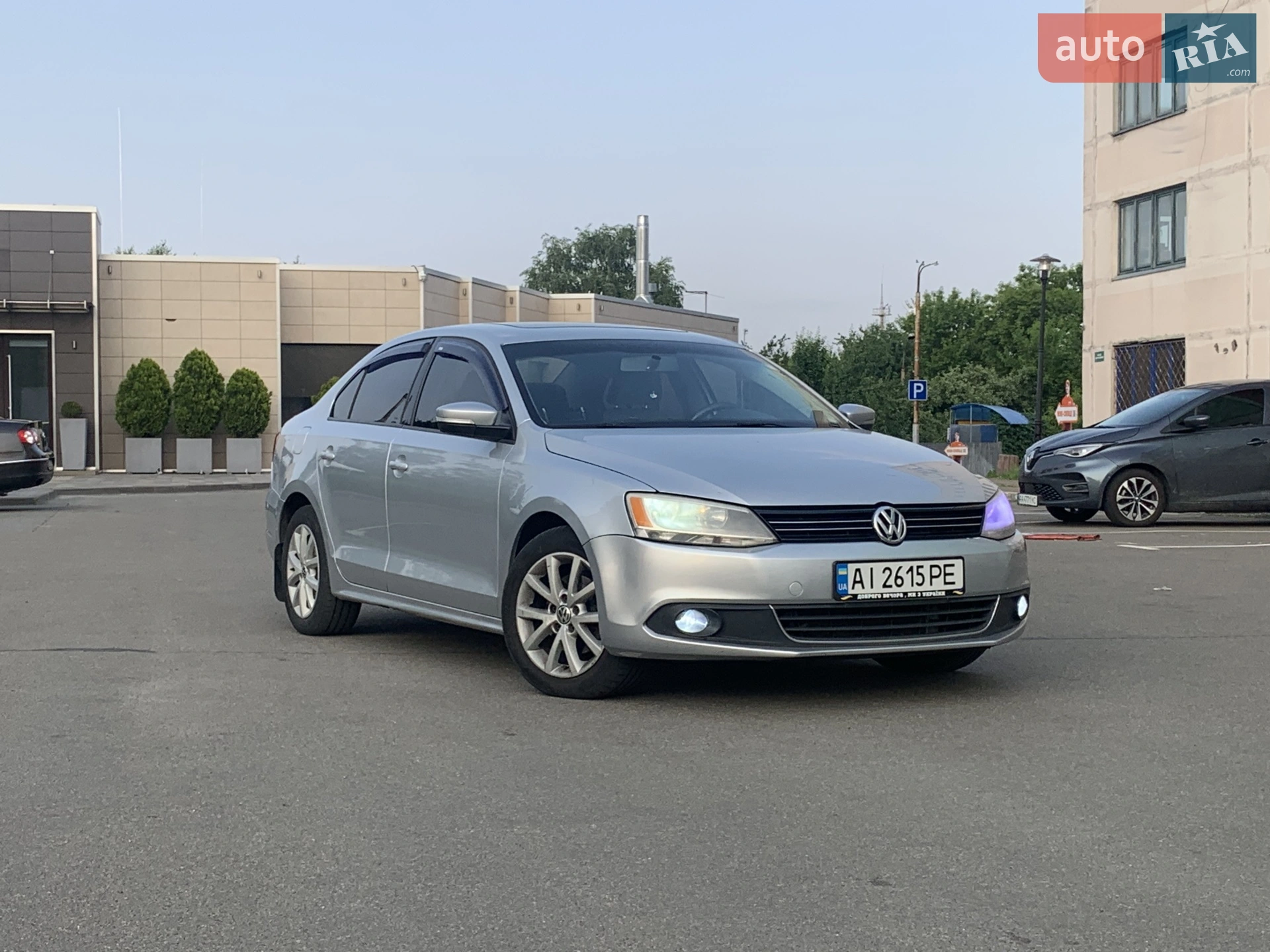 2011 Volkswagen Jetta - мініатюра 2