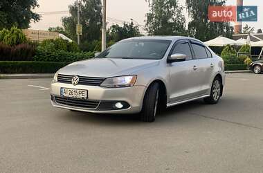Седан Volkswagen Jetta 2011 в 